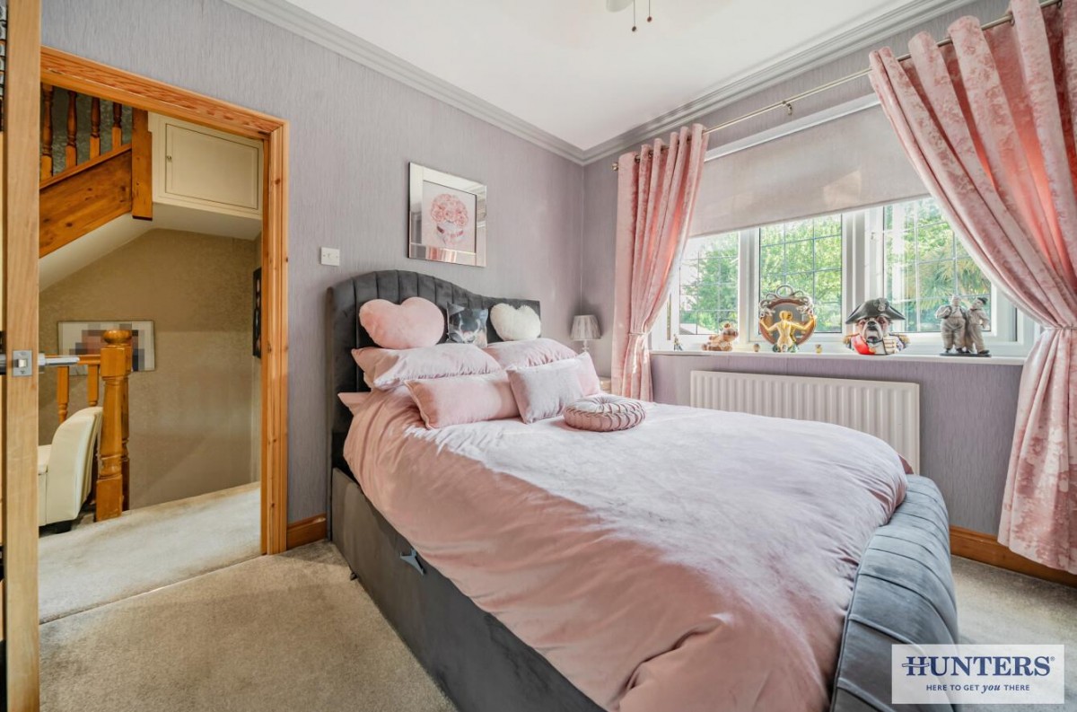 Chelsworth Drive, London