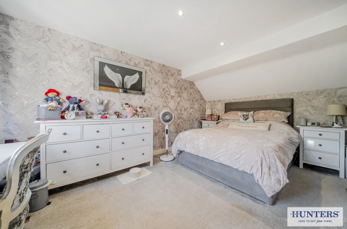 Chelsworth Drive, London
