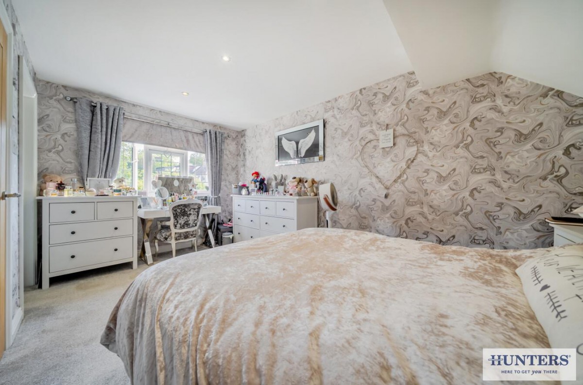 Chelsworth Drive, London