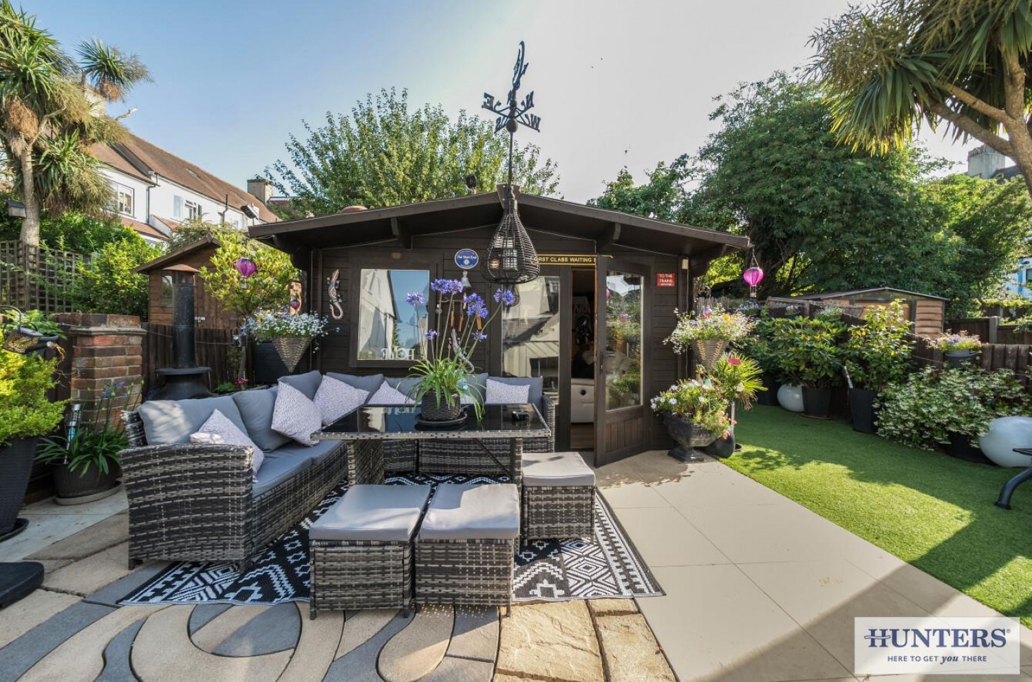 Chelsworth Drive, London
