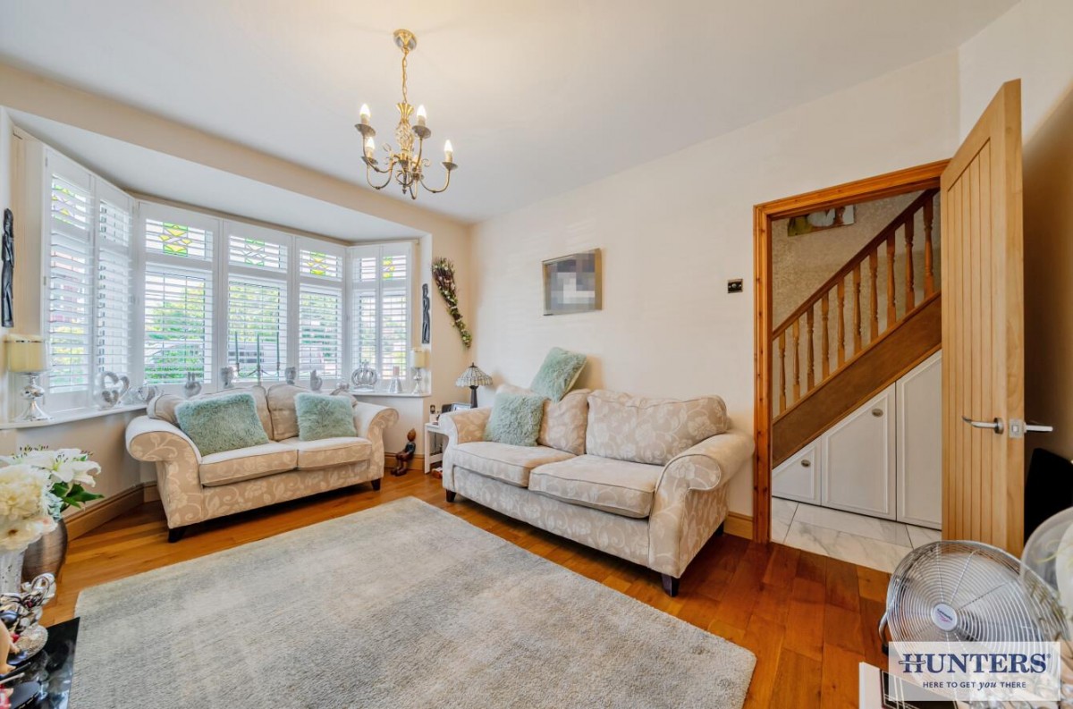 Chelsworth Drive, London