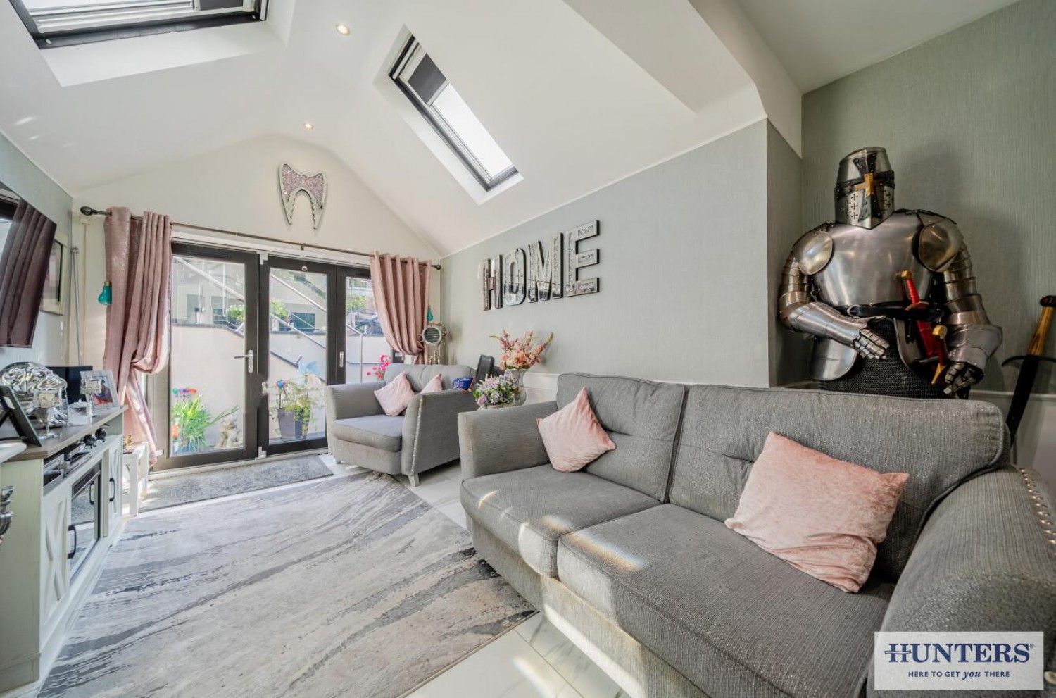 Chelsworth Drive, London
