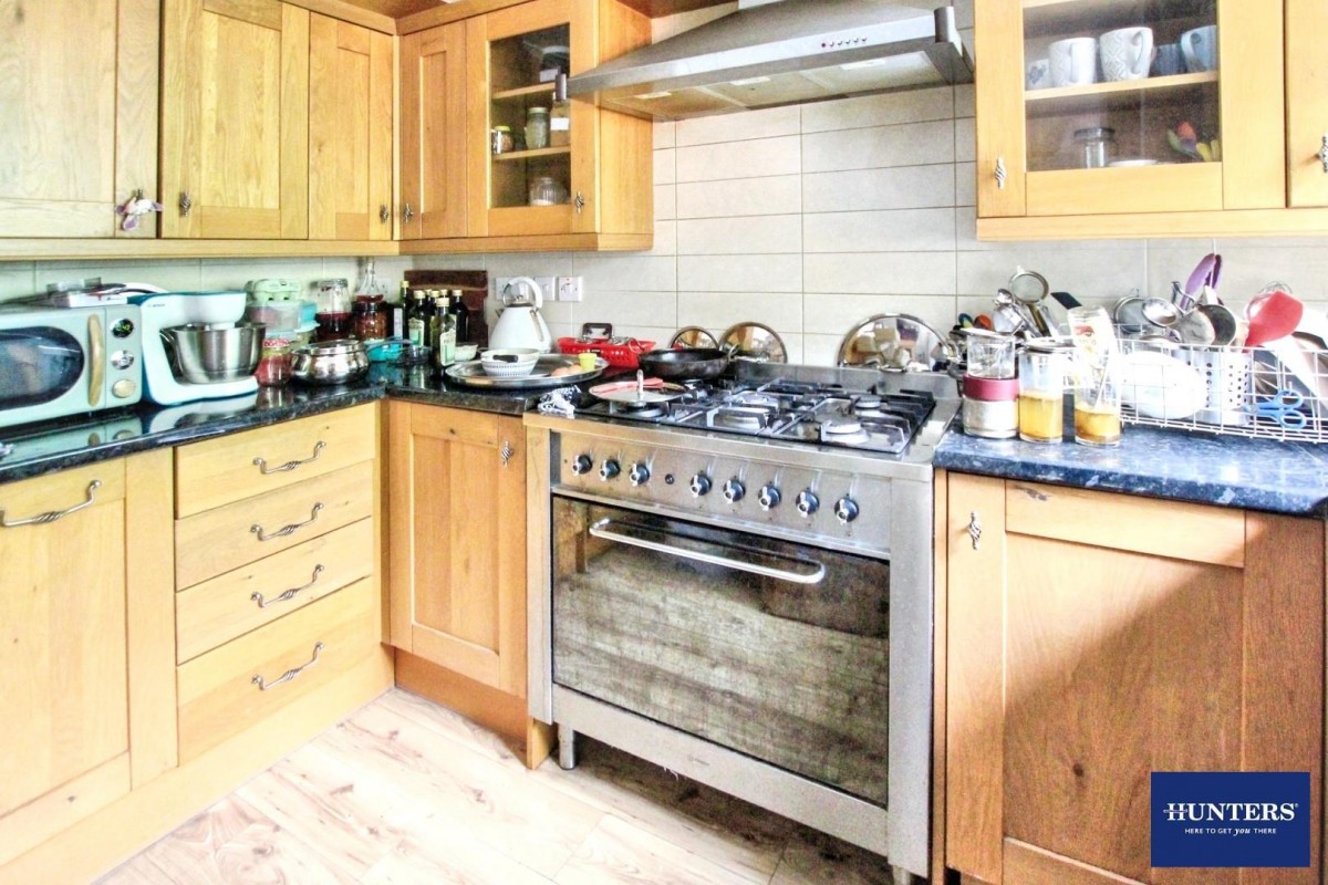 Leaventhorpe Avenue, Bradford, BD8