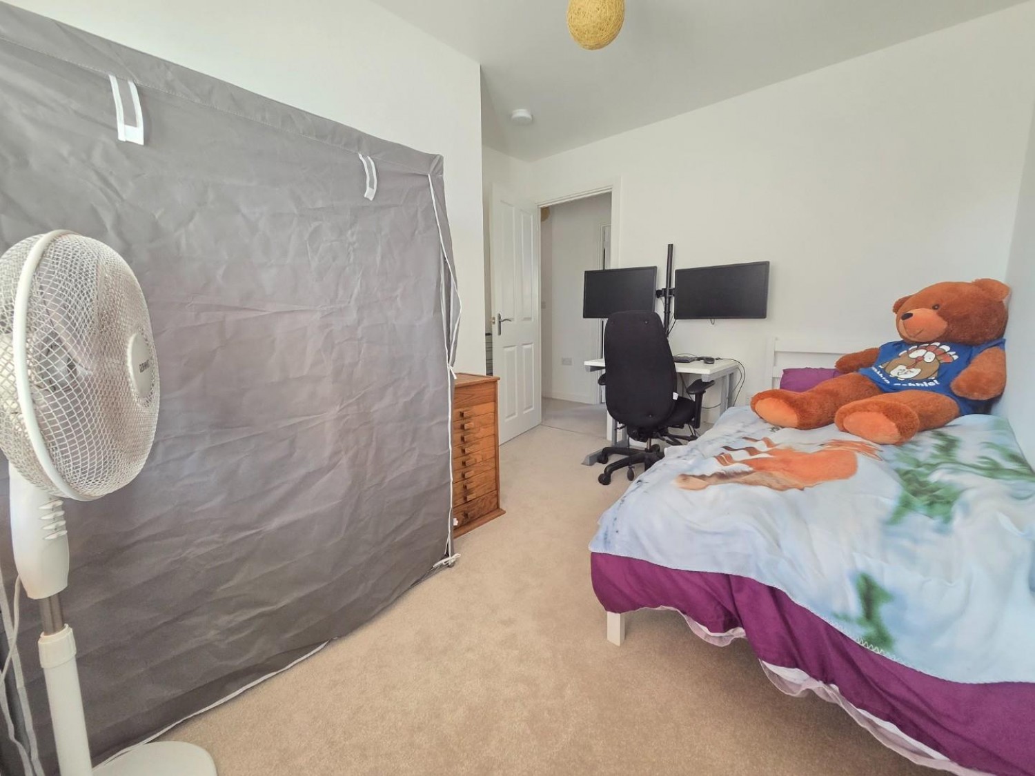 Saddleback Close, Bridgefield