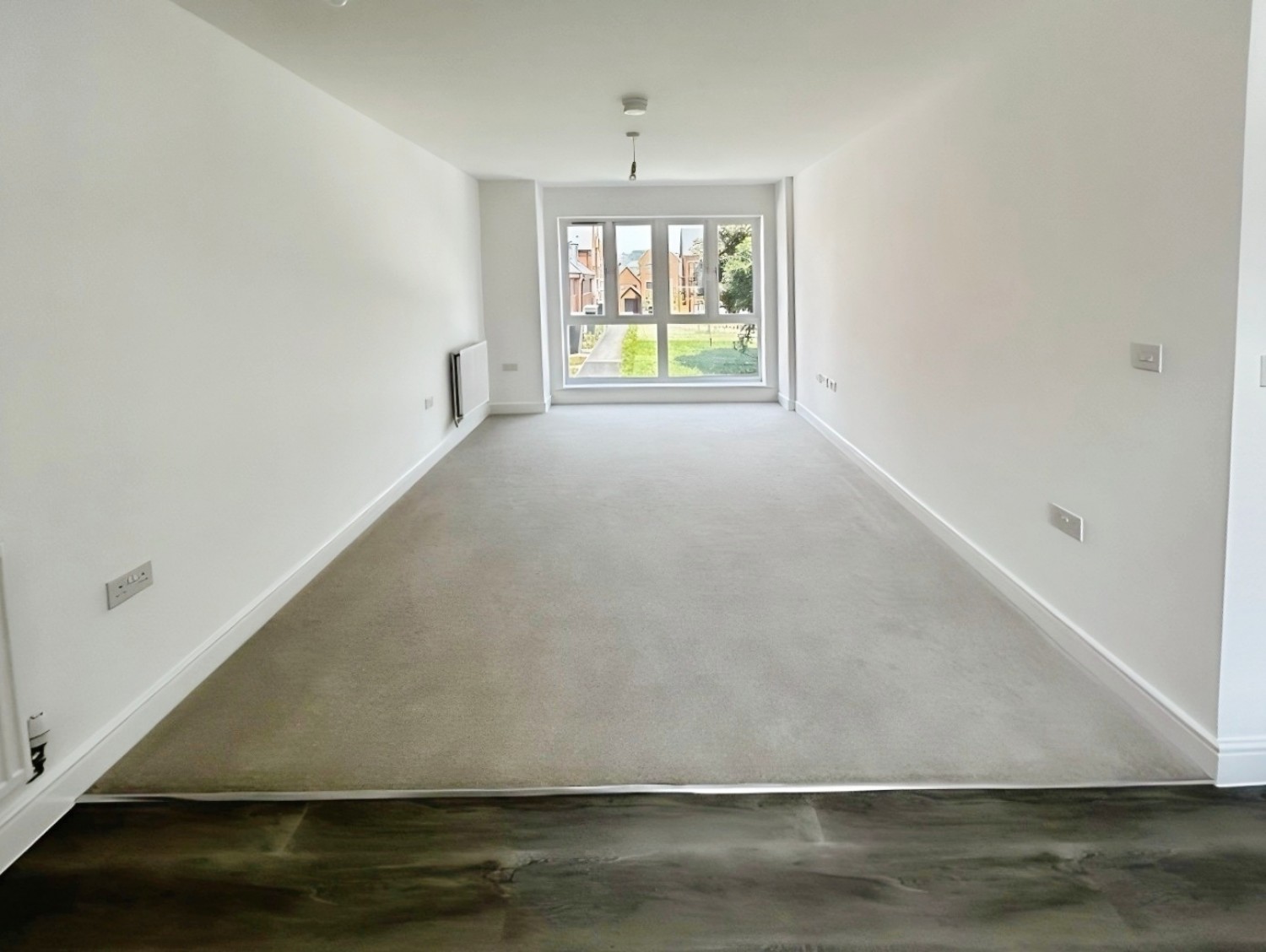 2 bedroom Flat to let in Aldridge Road, Folkestone