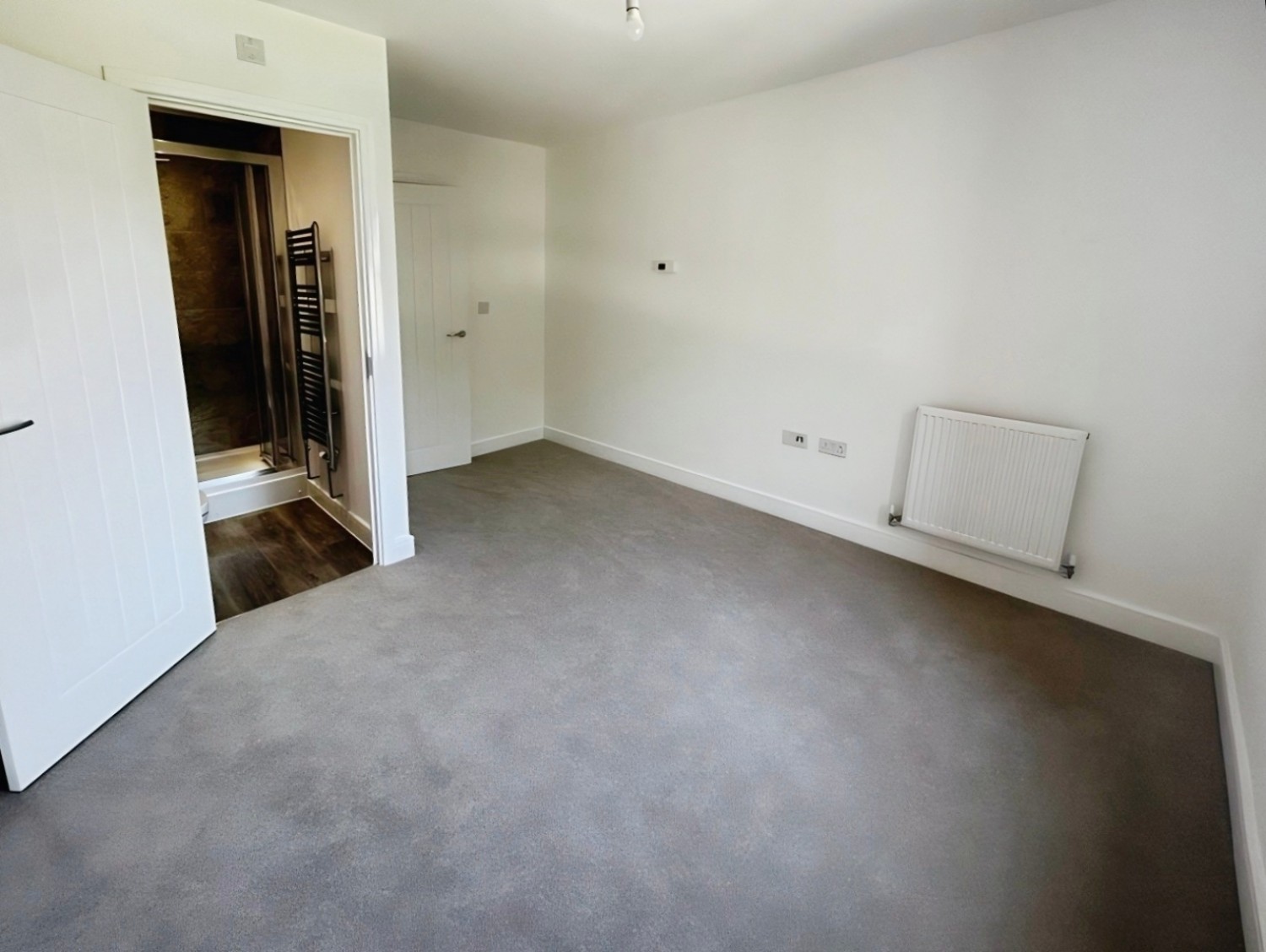 2 bedroom Flat to let in Aldridge Road, Folkestone