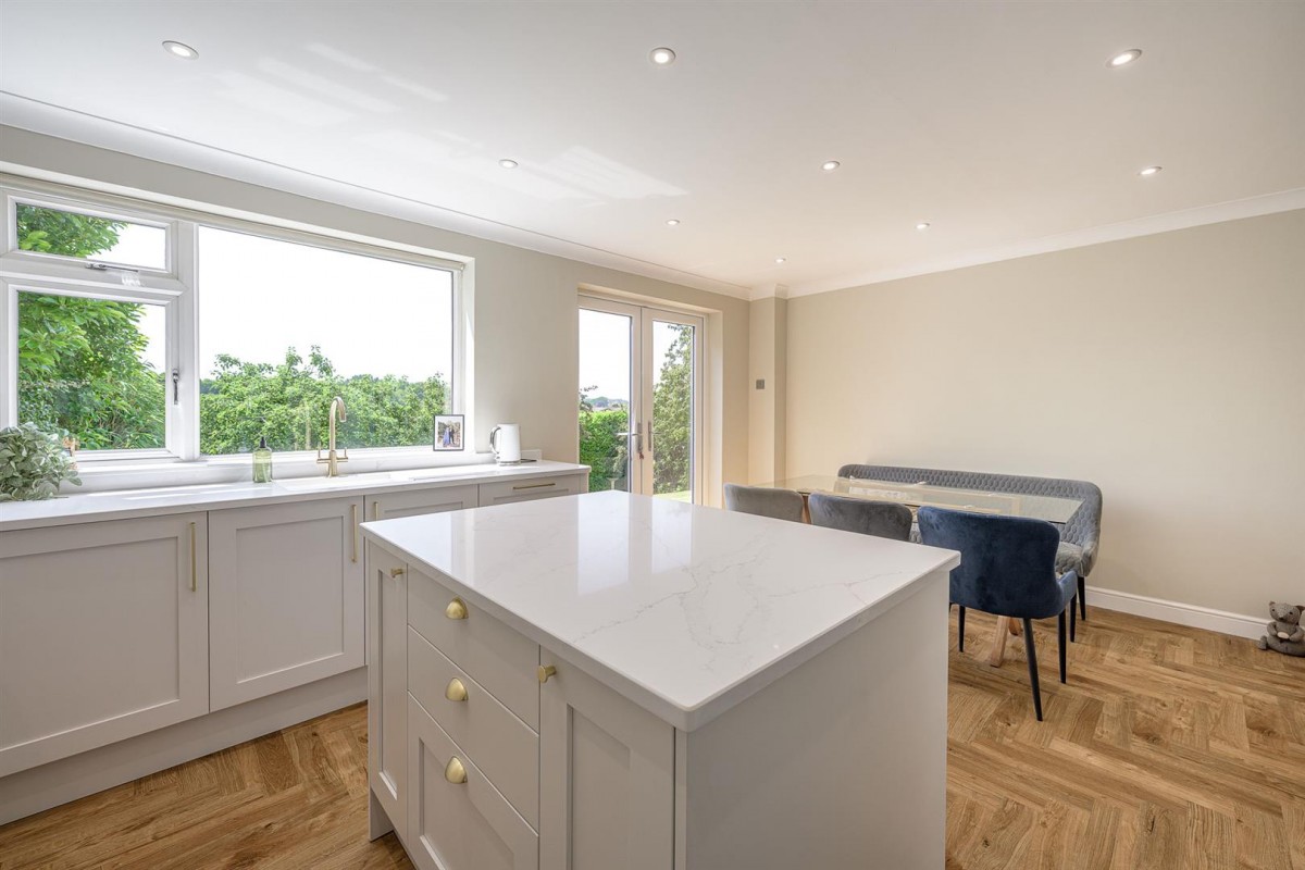 Yarnborough Hill, Stourbridge, DY8 2EB