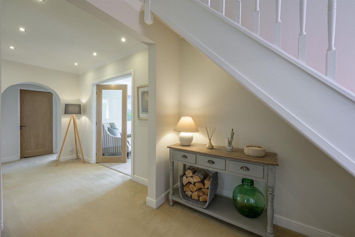 Yarnborough Hill, Stourbridge, DY8 2EB