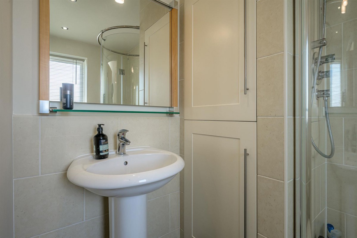 Yarnborough Hill, Stourbridge, DY8 2EB