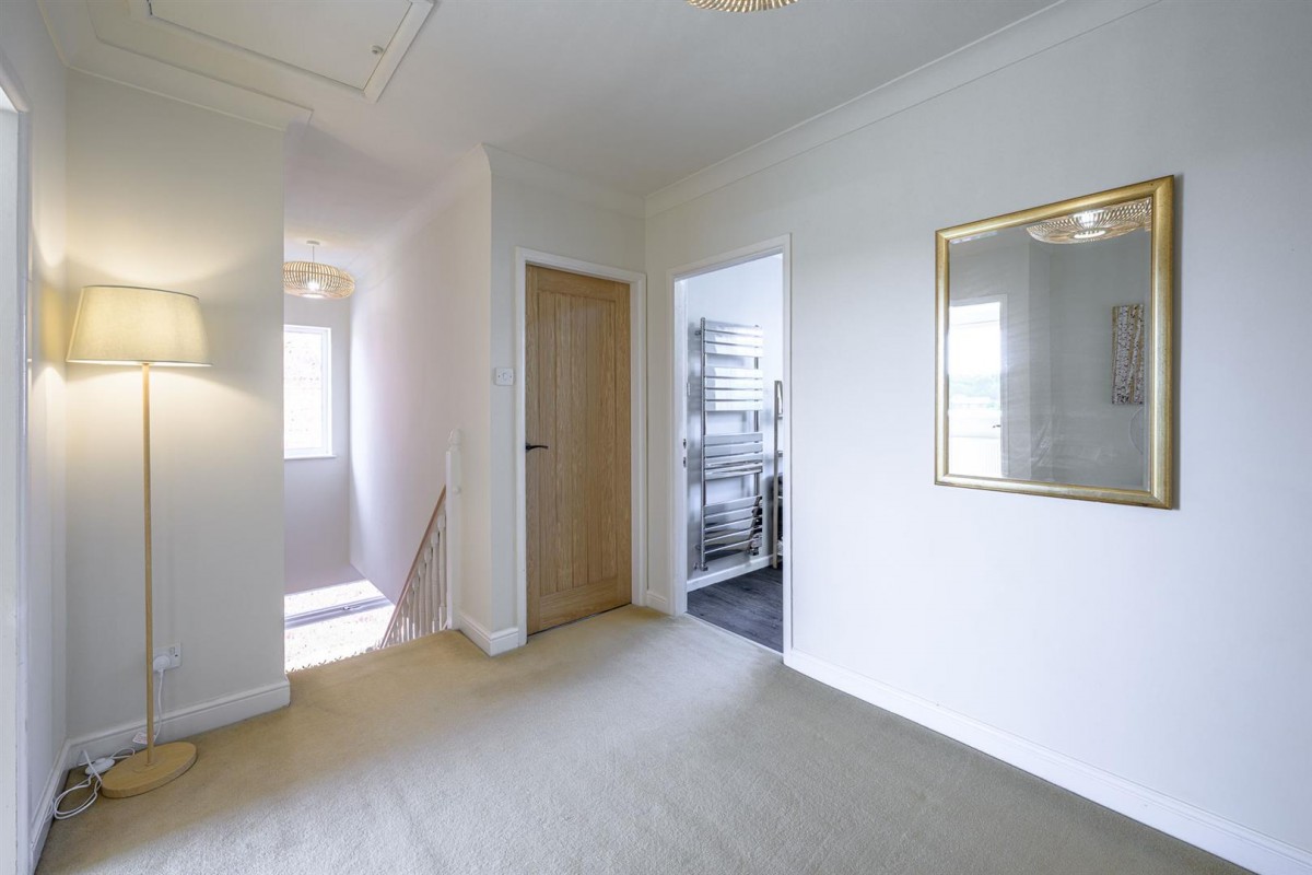 Yarnborough Hill, Stourbridge, DY8 2EB