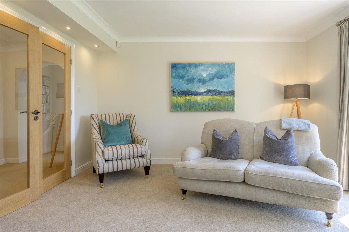 Yarnborough Hill, Stourbridge, DY8 2EB