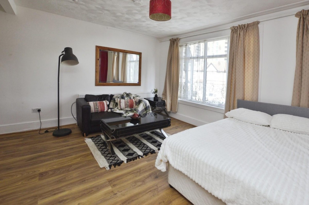 Ashgrove Road, Ilford, IG3