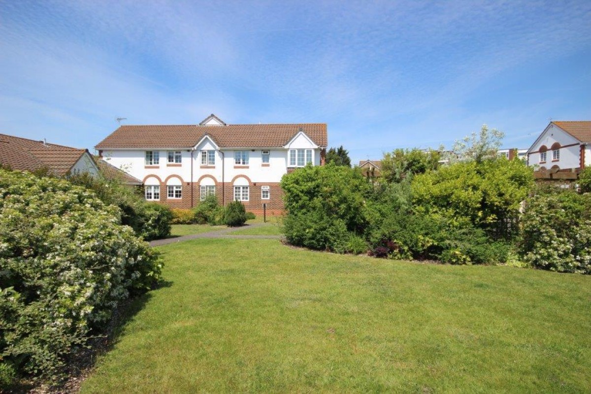 Wentworth Drive, Christchurch, BH23 1RB