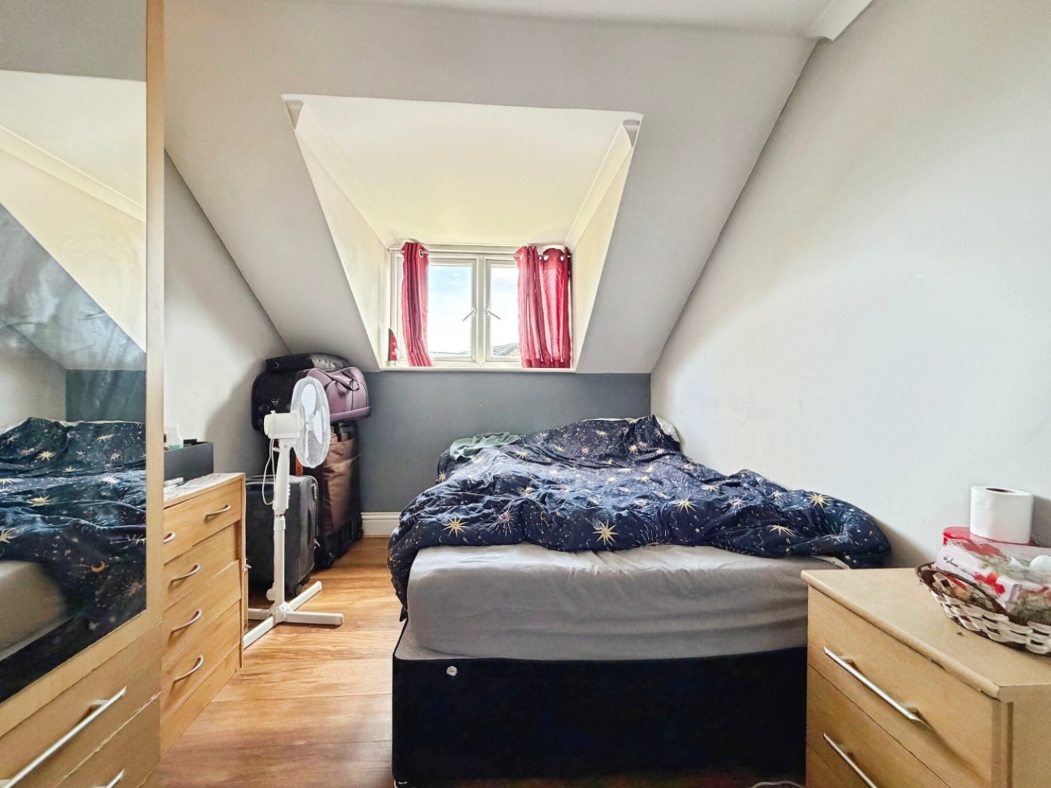 2 bedroom Flat to let in Lampton Road, Hounslow