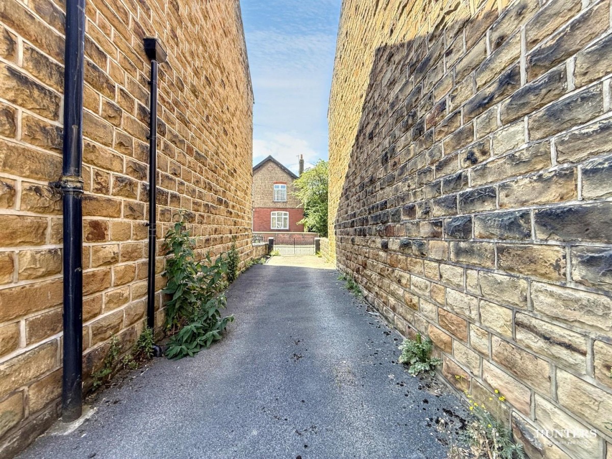 Lees Hall Road, Dewsbury