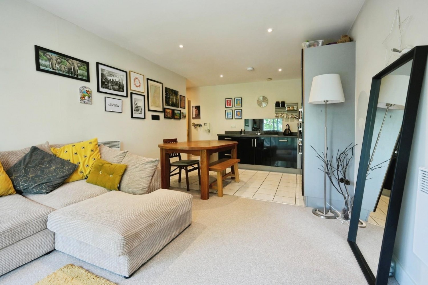 2 bedroom Flat for sale in Palatine Road, Manchester