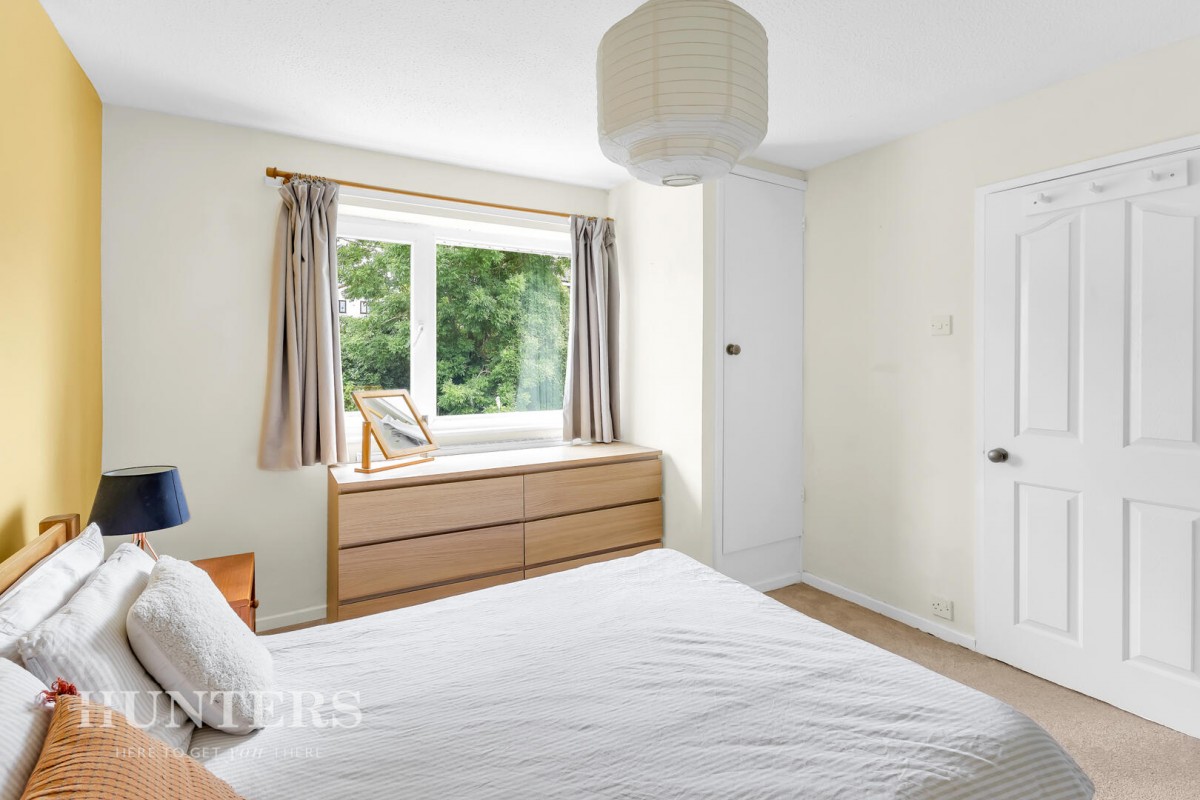 Abbey Drive, Smithy Bridge, OL15 0NA