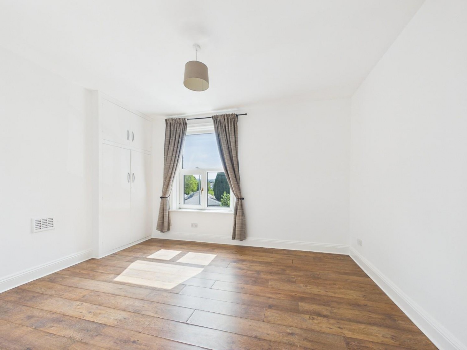 4 bedroom House for sale in Moorhead Lane, Shipley