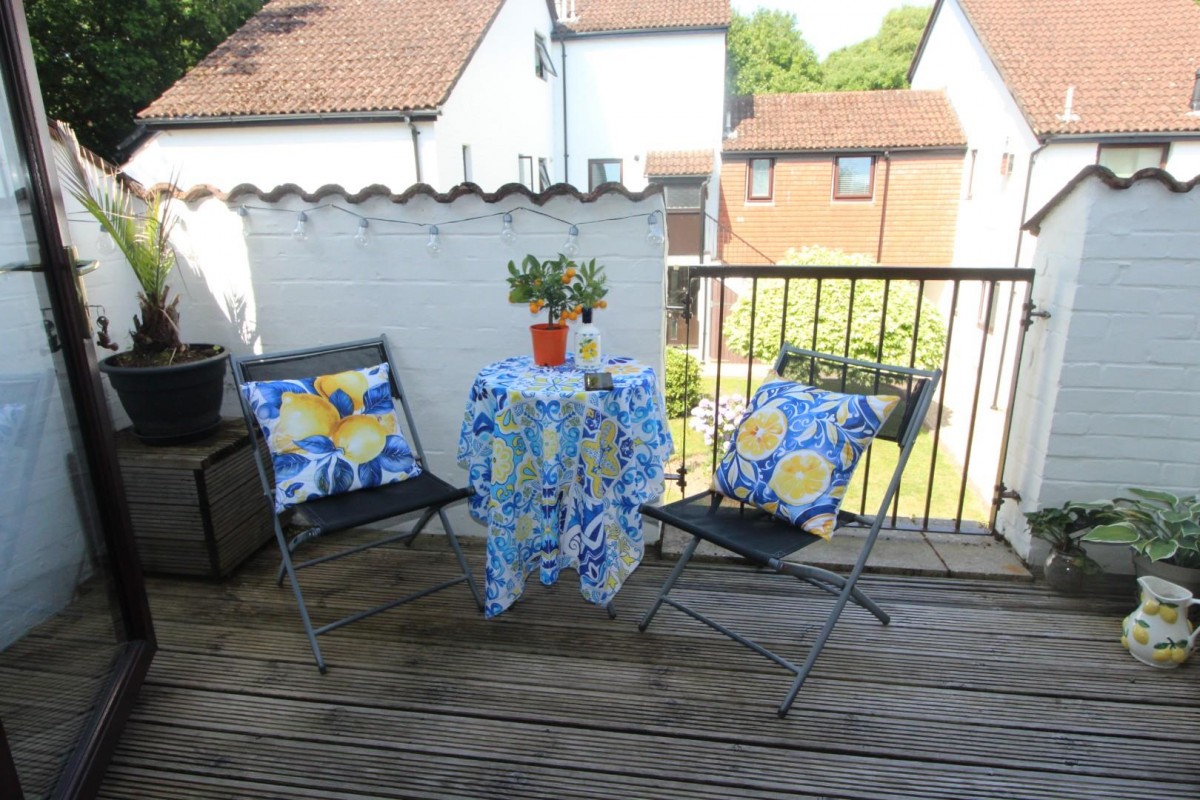 Shelley Hamlets, Highcliffe