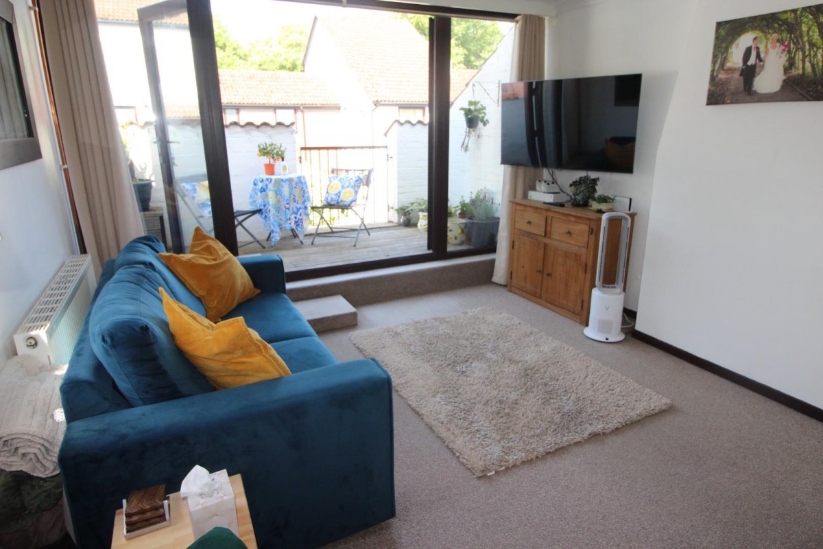 Shelley Hamlets, Highcliffe