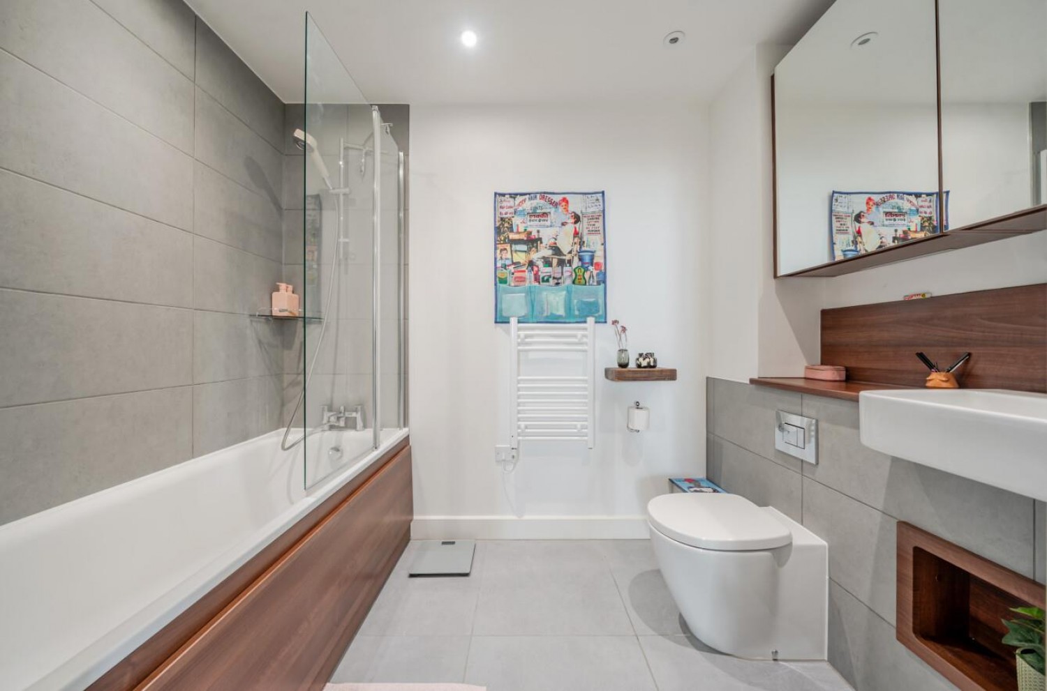 2 bedroom Flat for sale in Appleby Court, Adenmore Road, London, SE6 4EJ