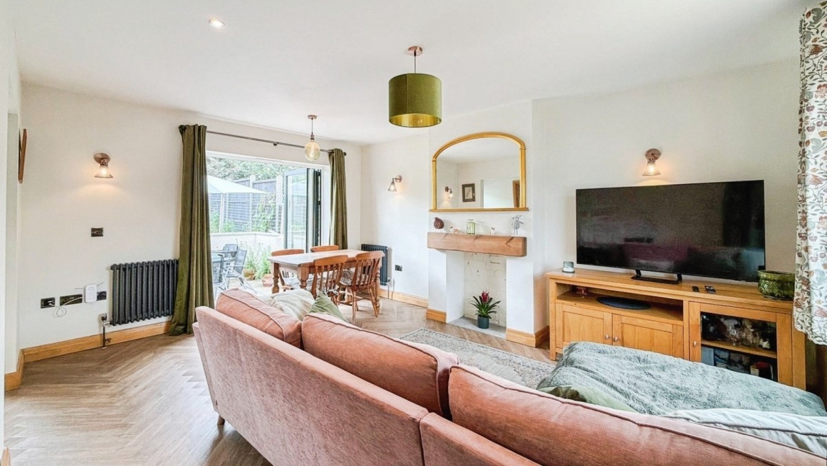 Marksbury Road, Bedminster, BS3 5JY