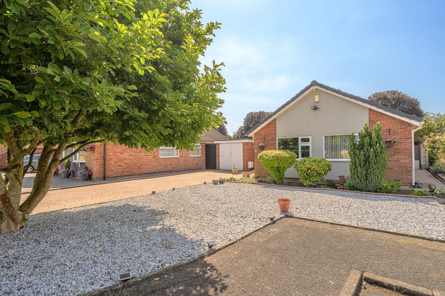 Cedars Avenue, Kingswinford, DY6 9PA