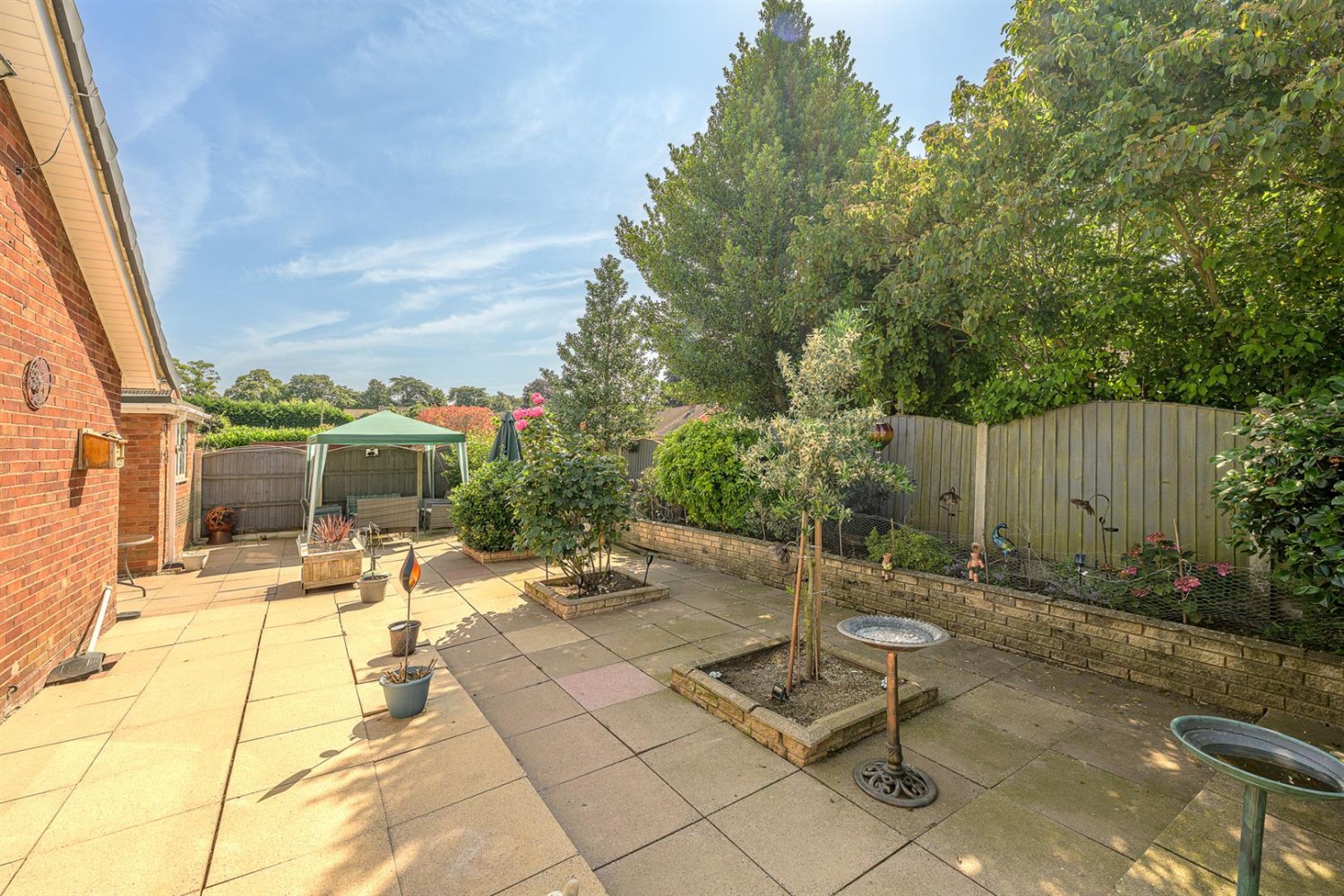 Cedars Avenue, Kingswinford, DY6 9PA