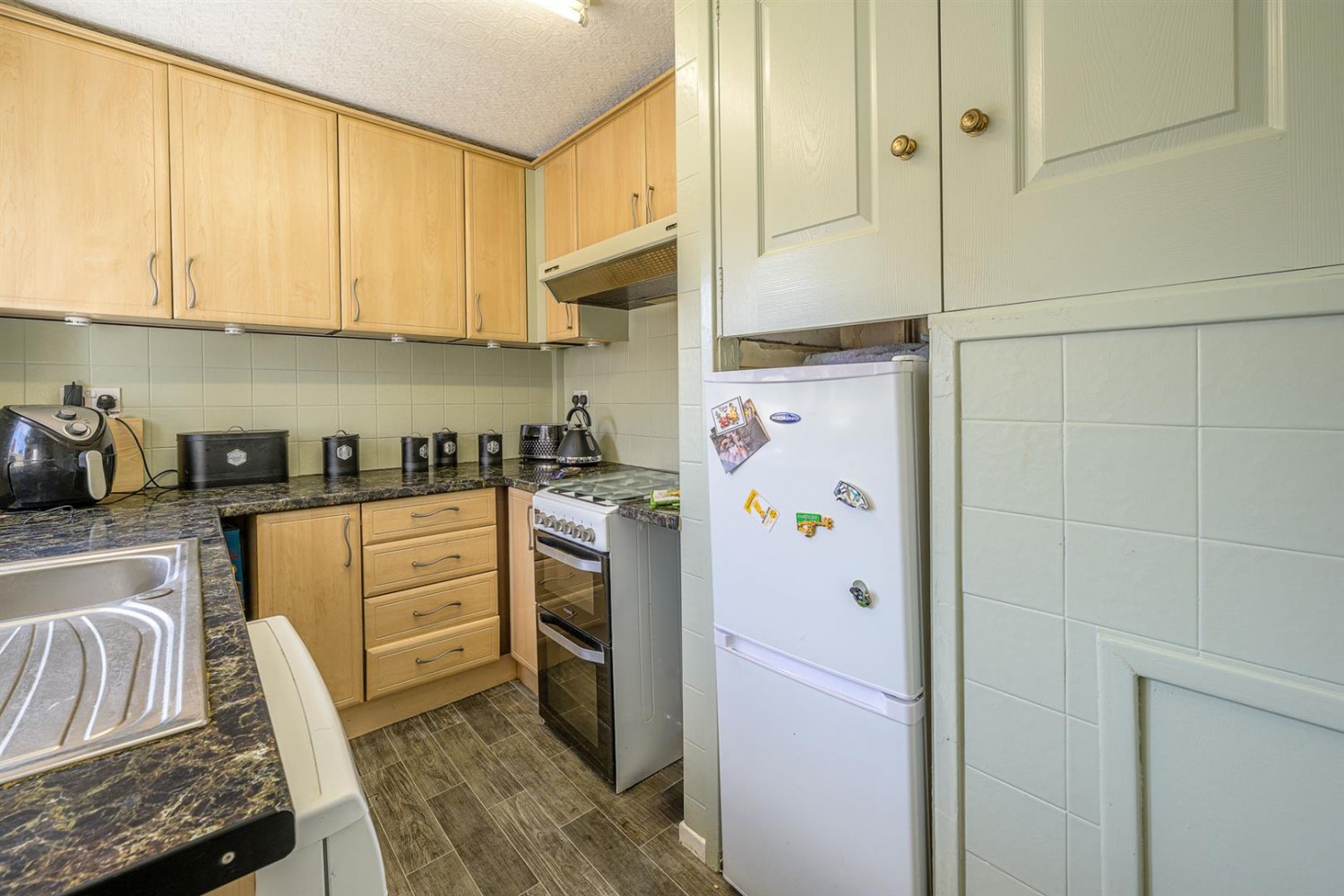 Cedars Avenue, Kingswinford, DY6 9PA