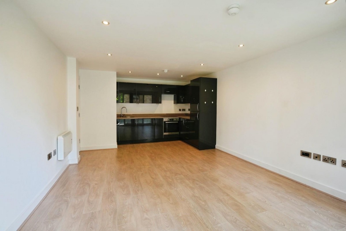 210 Hall Lane, Manchester