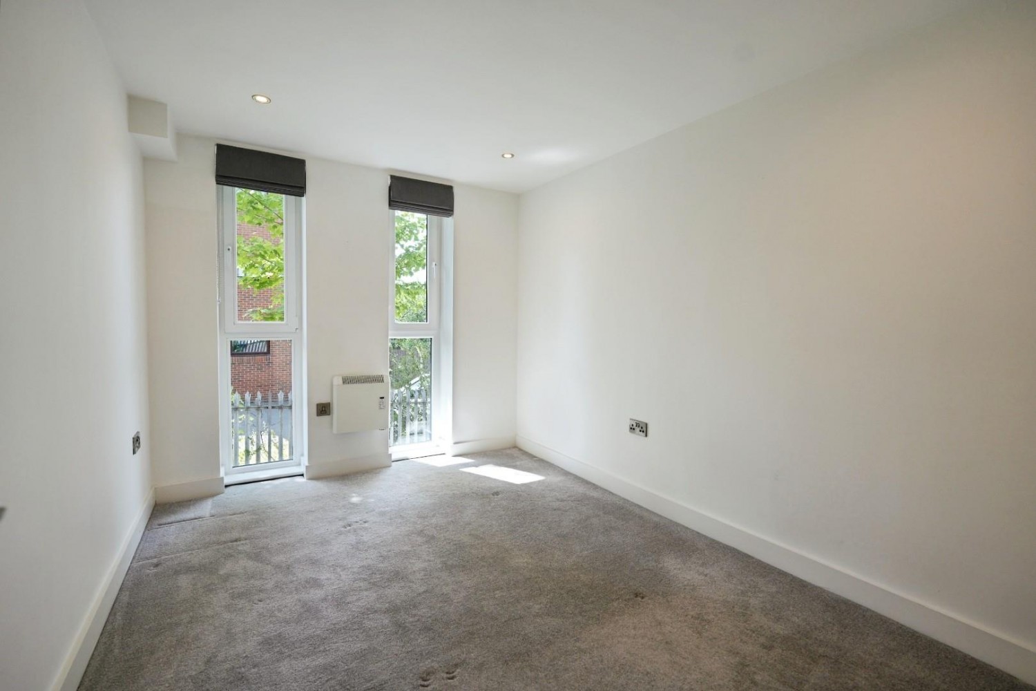 210 Hall Lane, Manchester