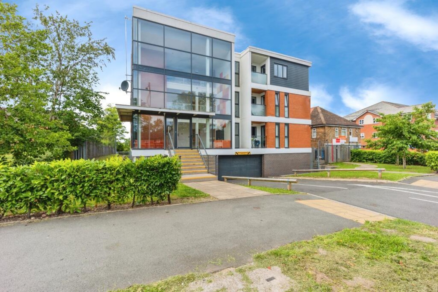 210 Hall Lane, Manchester