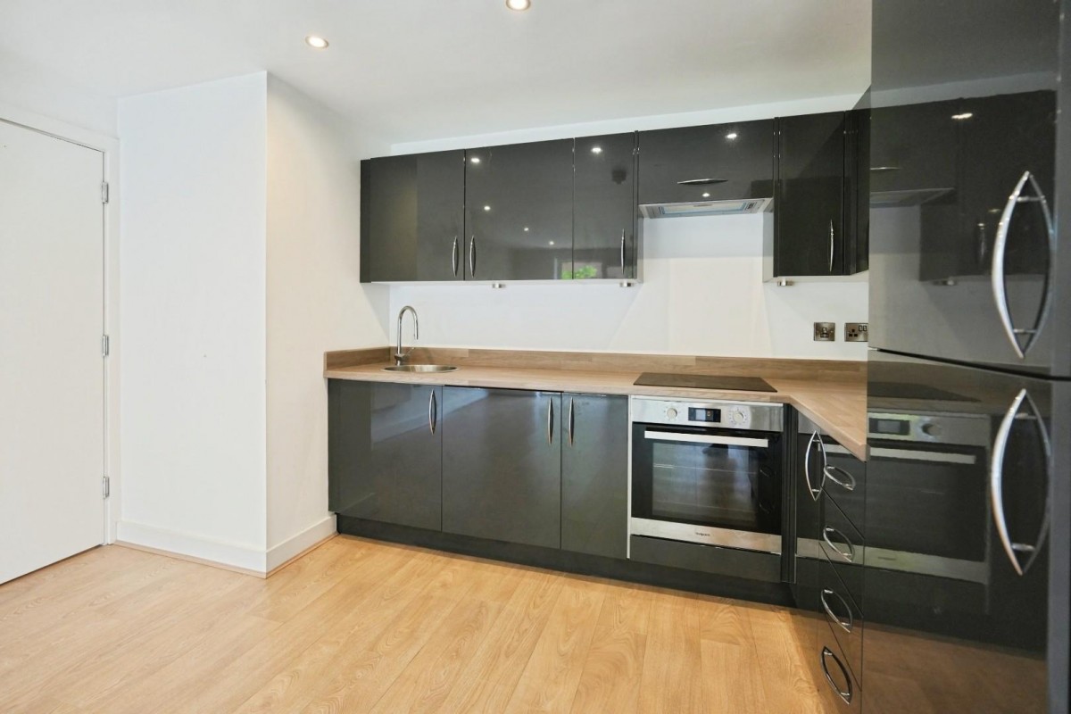 210 Hall Lane, Manchester