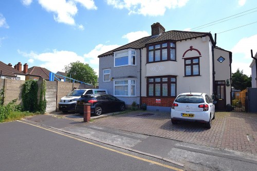 Lessington Avenue, Romford, RM7