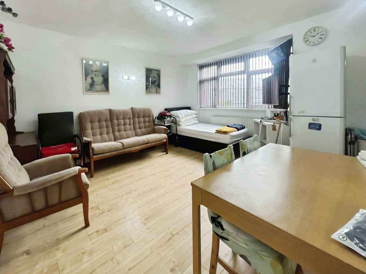 Balfour Road, Southall