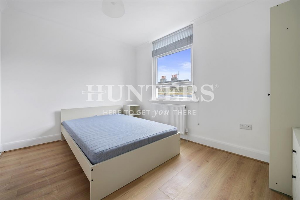 Kilburn Lane, London, W9