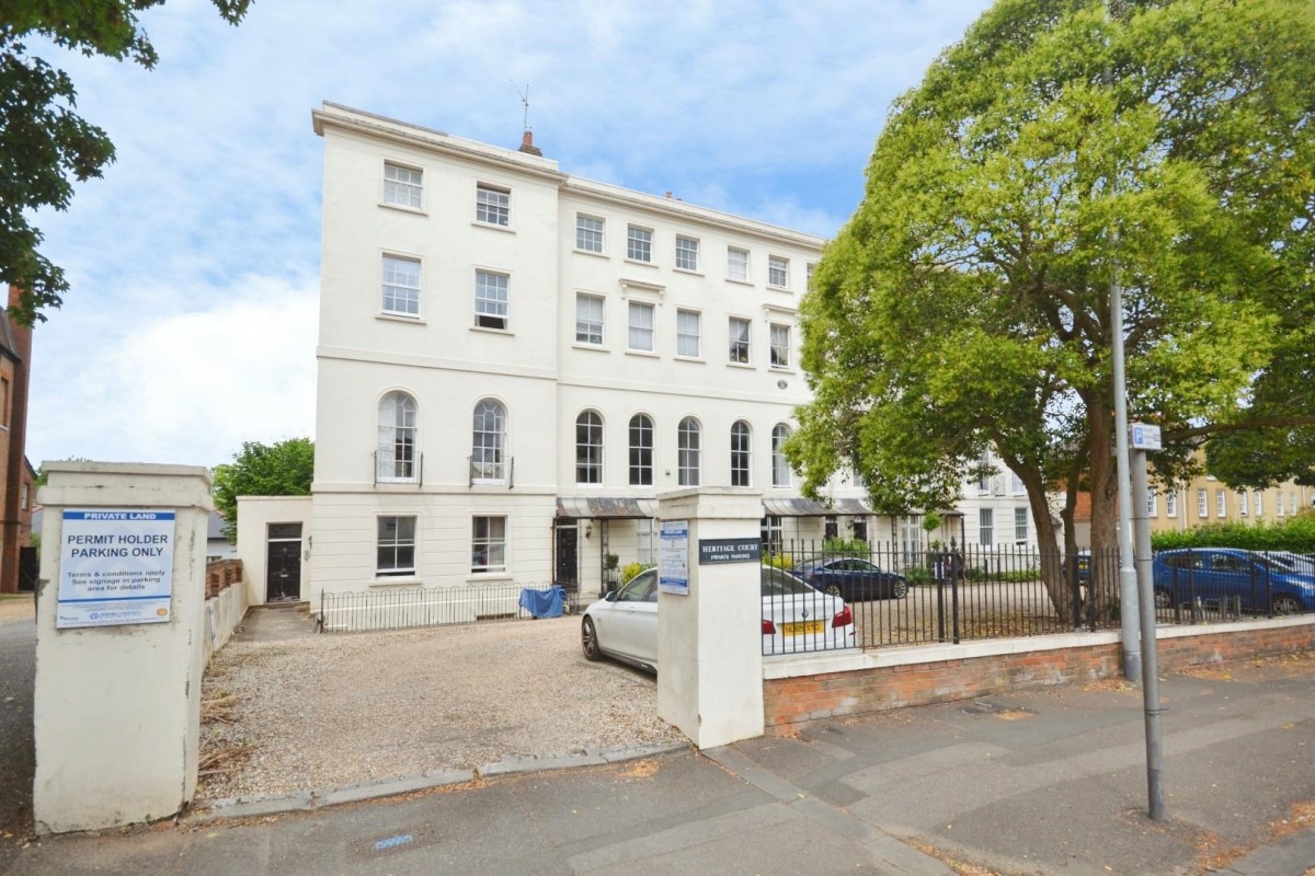 Heritage Court, Castle Hill, Reading