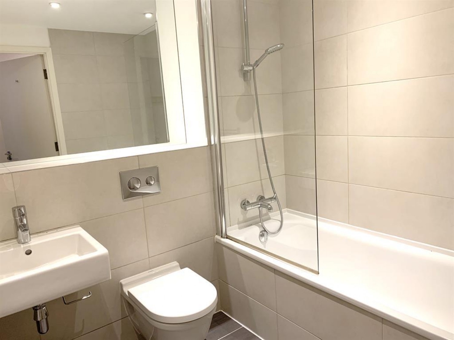 1 bedroom Flat to let in The Hub, Piccadilly Place, Manchester