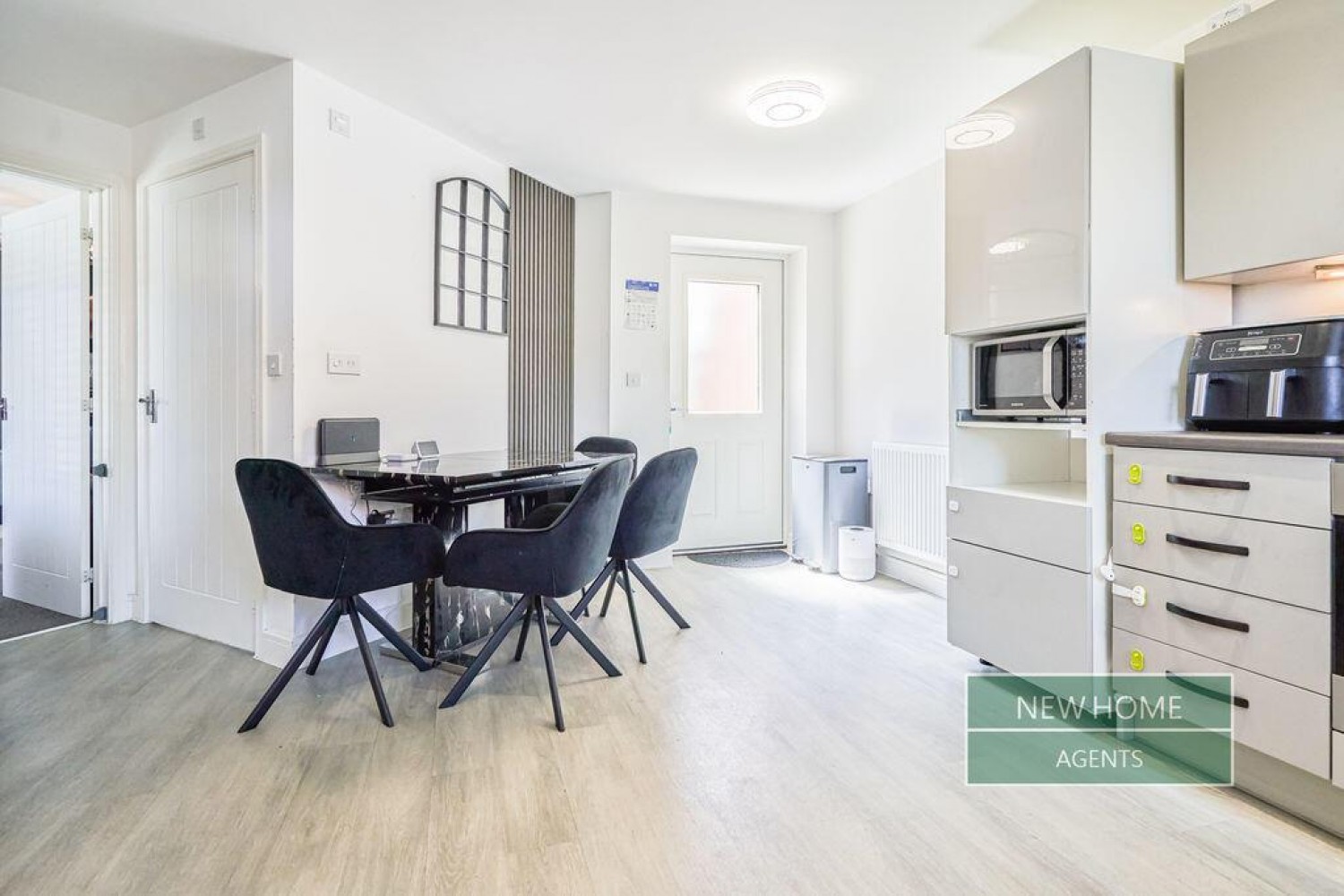 Colliers Way, Leigh