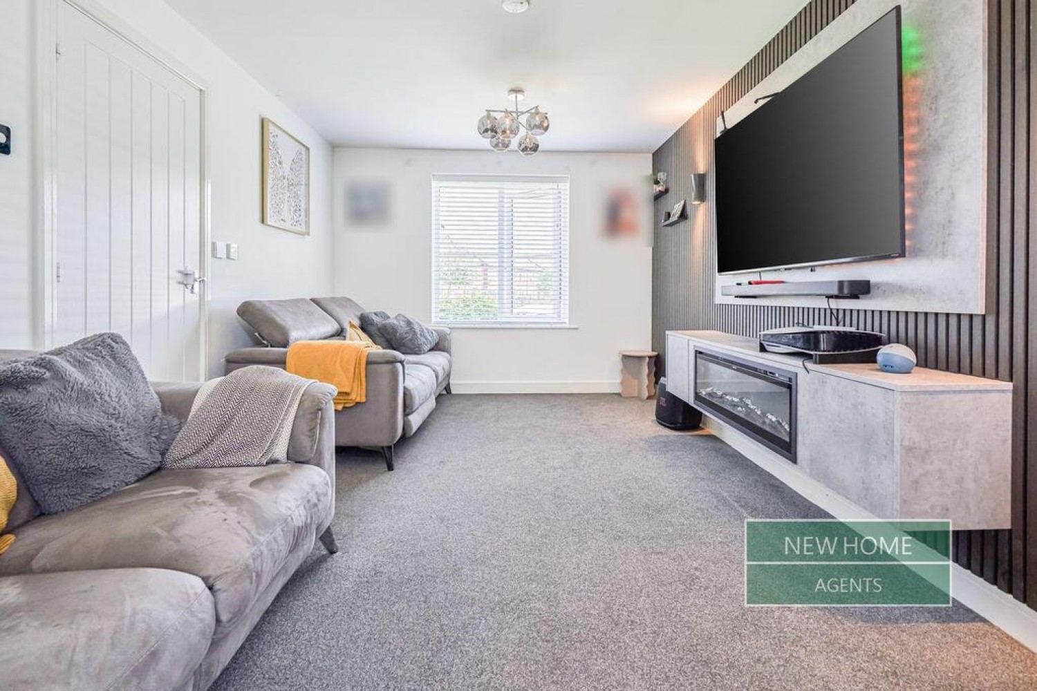 Colliers Way, Leigh