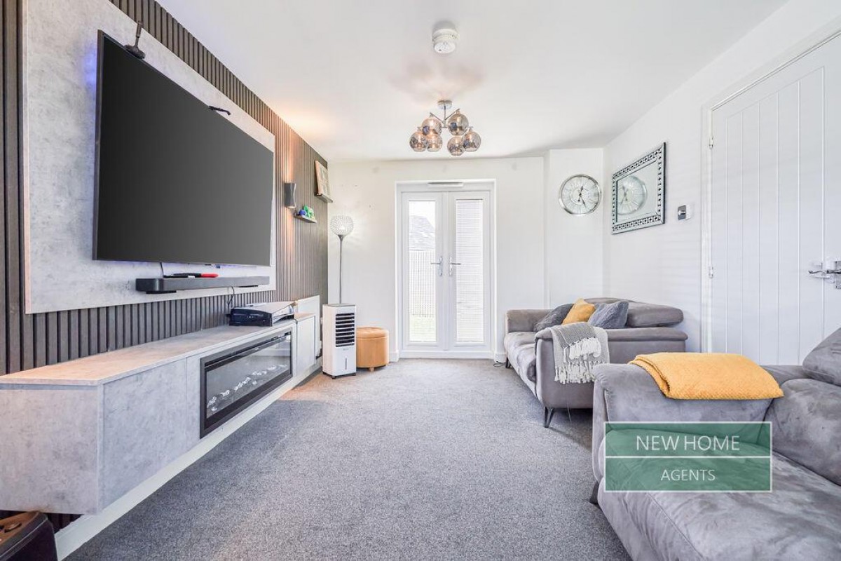 Colliers Way, Leigh