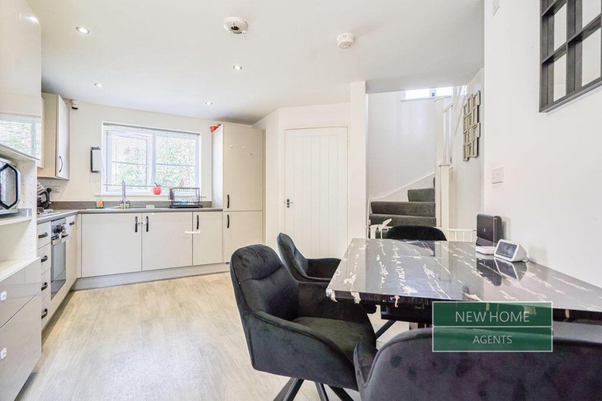 Colliers Way, Leigh