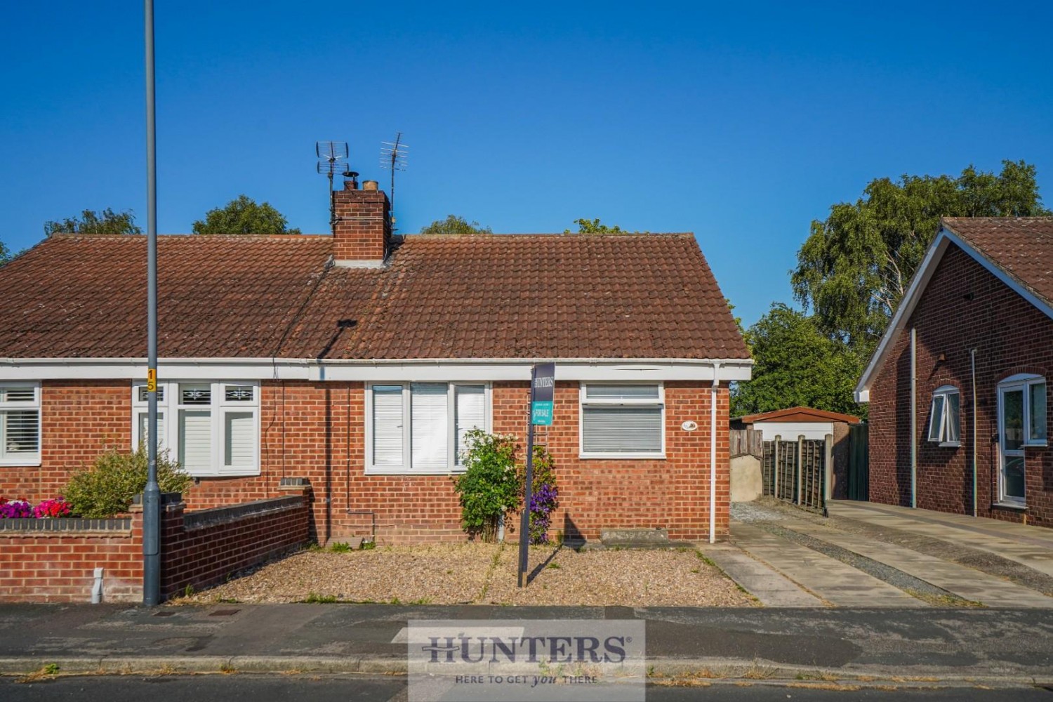 2 bedroom Bungalow for sale in Sycamore Road, Barlby, Selby, YO8 5XD