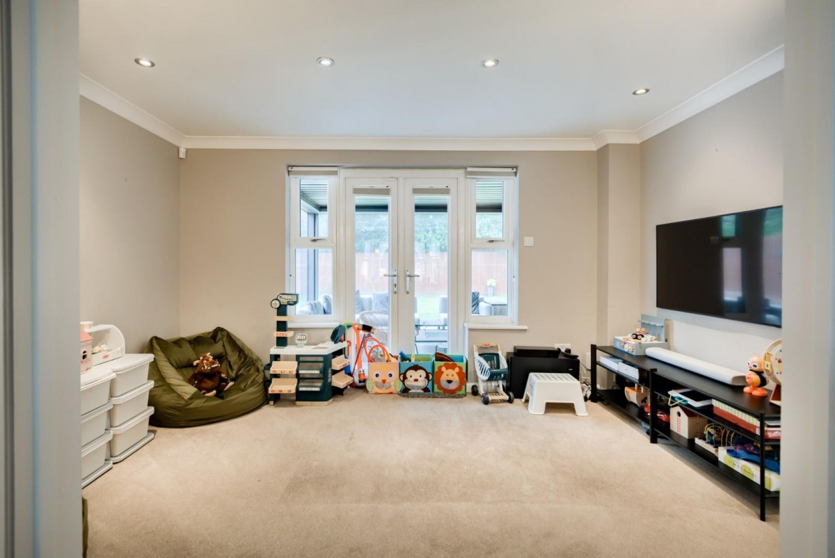 Whitefields Gate, Solihull
