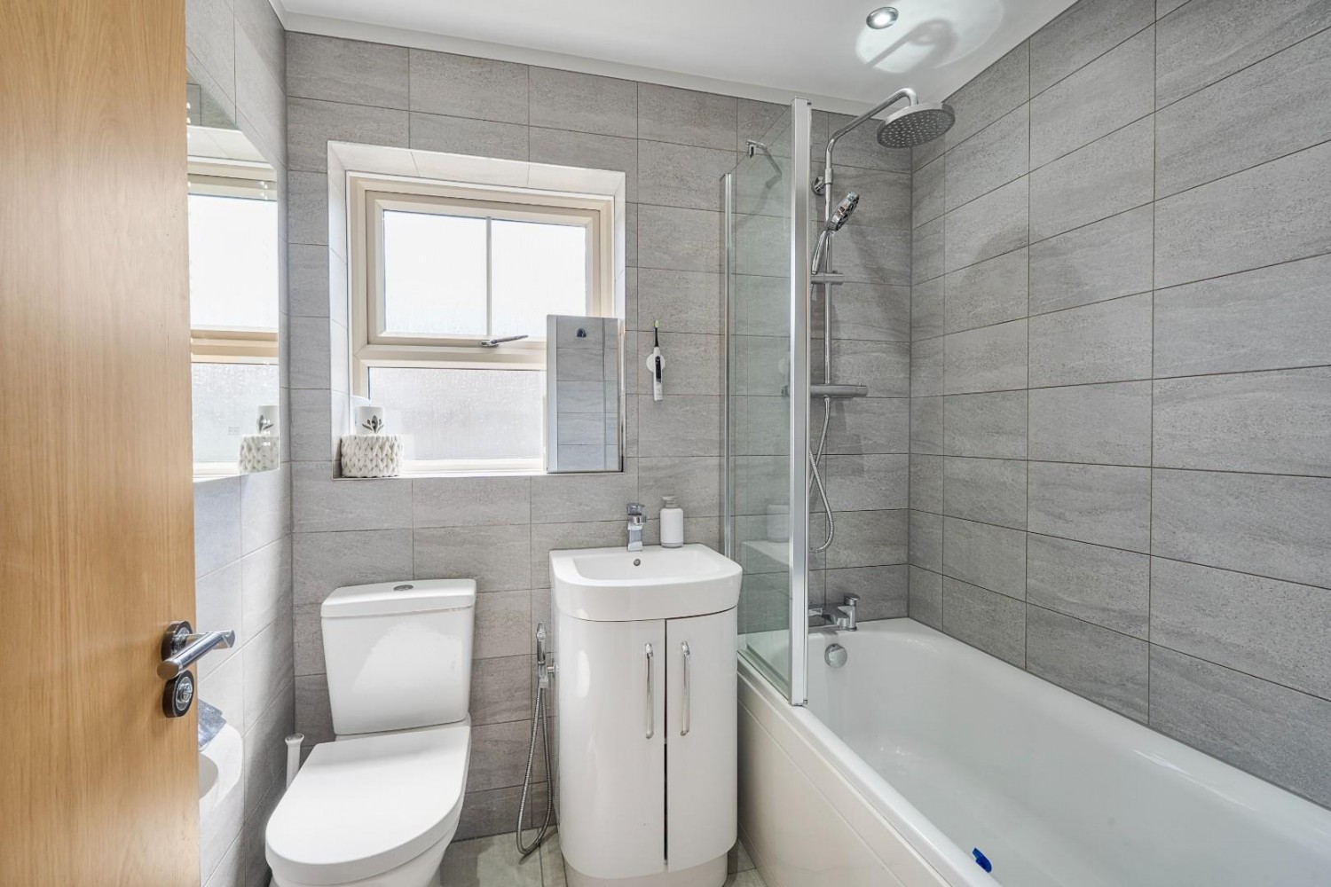 4 bedroom House for sale in Asket Drive, Leeds, West Yorkshire