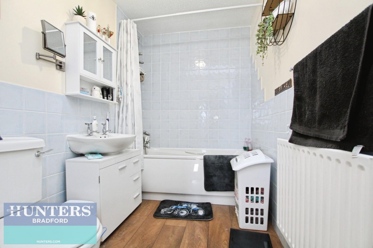 Glastonbury Court Bradford, BD4 8NZ