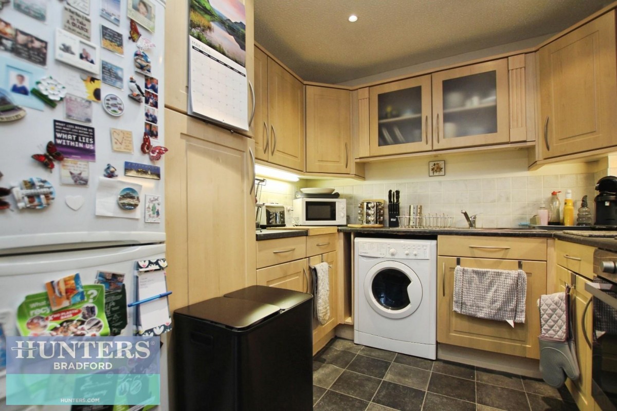 Glastonbury Court Bradford, BD4 8NZ