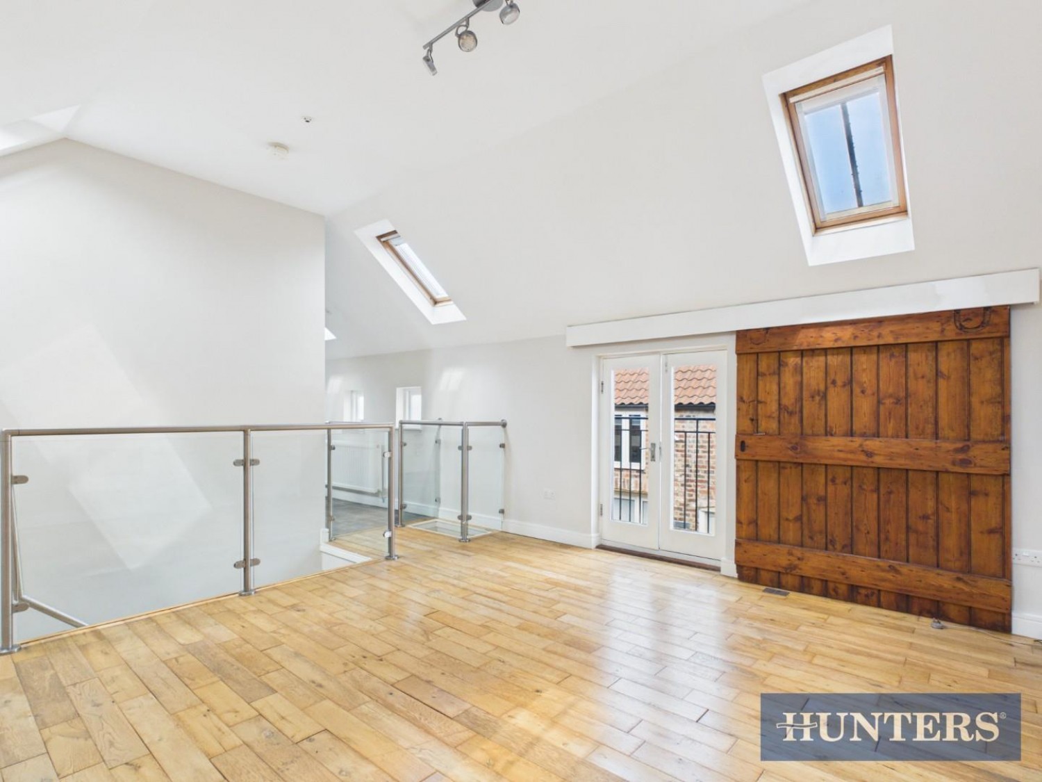 Harness Cottage, Cross Key Mews, Beverley, East Yorkshire, HU17 8GR