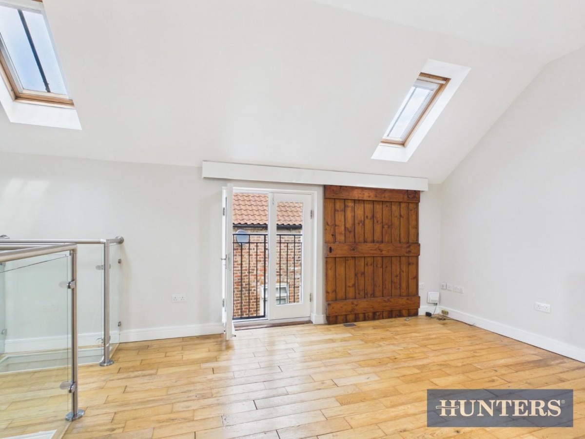 Harness Cottage, Cross Key Mews, Beverley, East Yorkshire, HU17 8GR