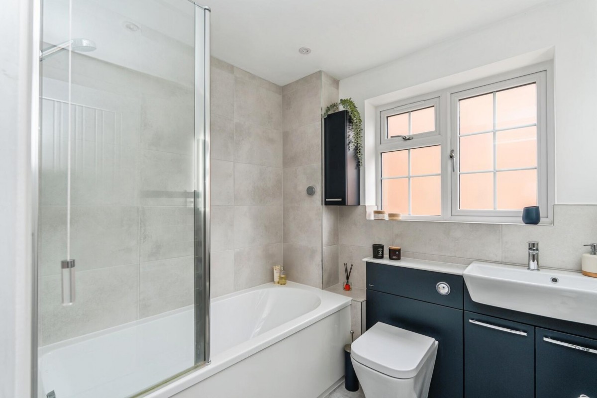 Abbeyfields Close, Netley , Southampton, SO31 5GR